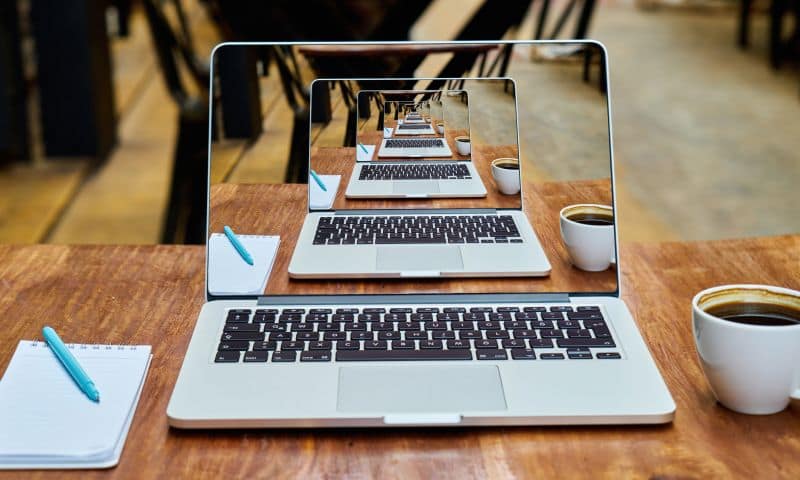 Illustration de l’article sur la technologie comme miroir